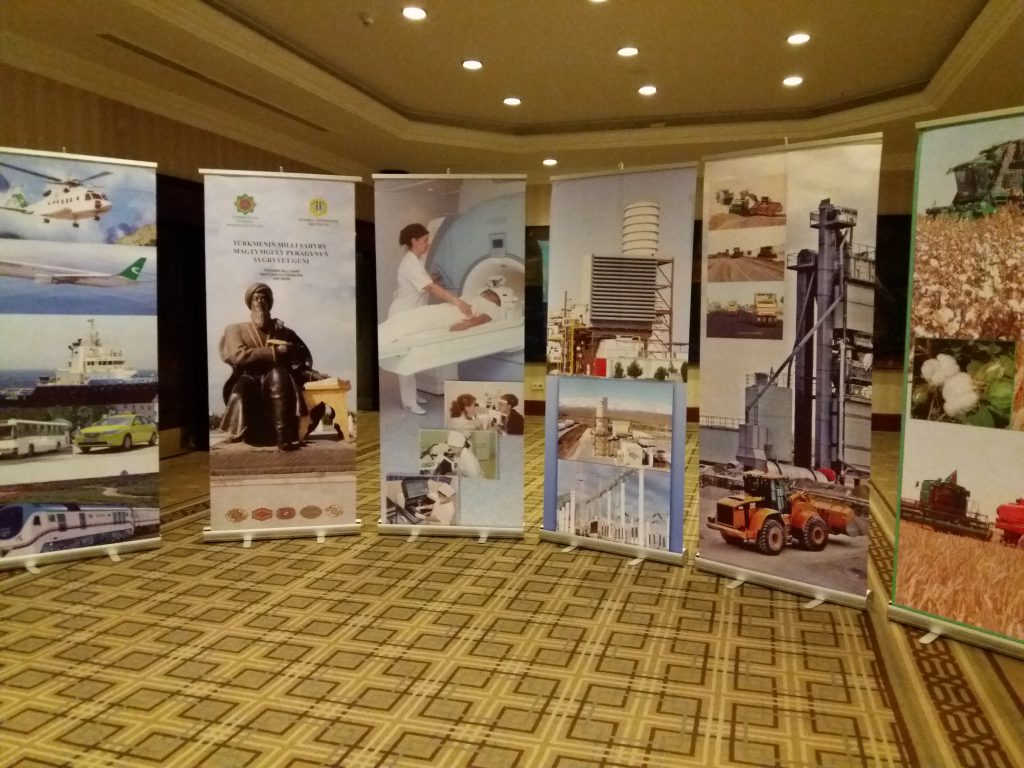 Garaşsyz Baky Bitarap Türkmenistanyň 25 Ýyllygy Stambul Türkiýä Foto Galereýa