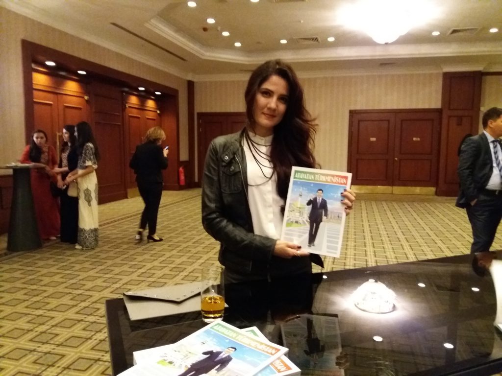 Garaşsyz Baky Bitarap Türkmenistanyň 25 Ýyllygy Stambul Türkiýä Foto Galereýa