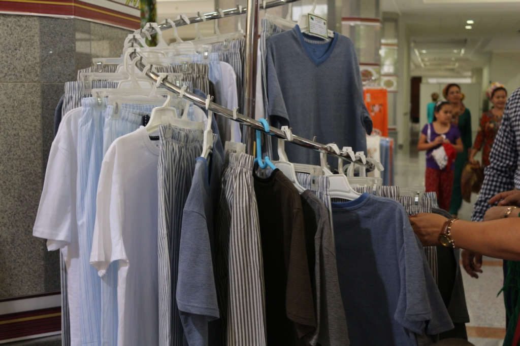 Türkmenistanyň Dokma Senagatynyň Harytlary