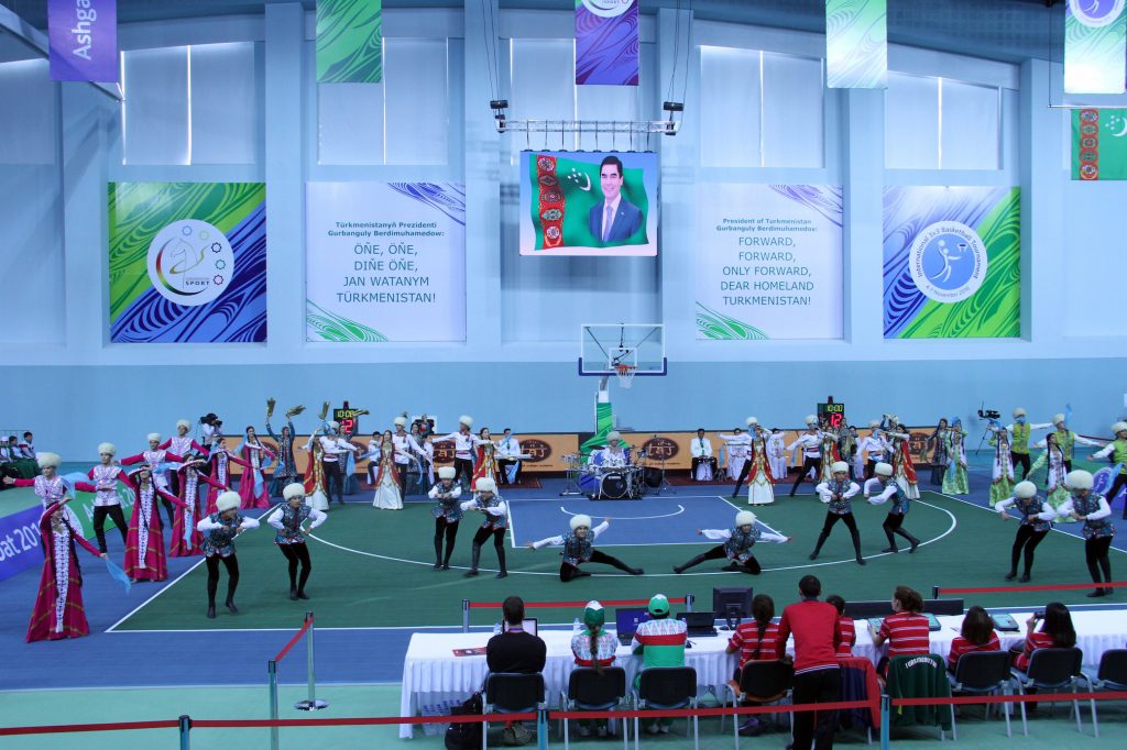 Türkmenistan Aşgabatda Basketbol Boýunça Halkara Ýaryşy Fotogalereýa