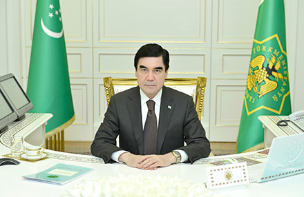 Türkmenistanyň Prezidenti Buýruga Gol Çekdi