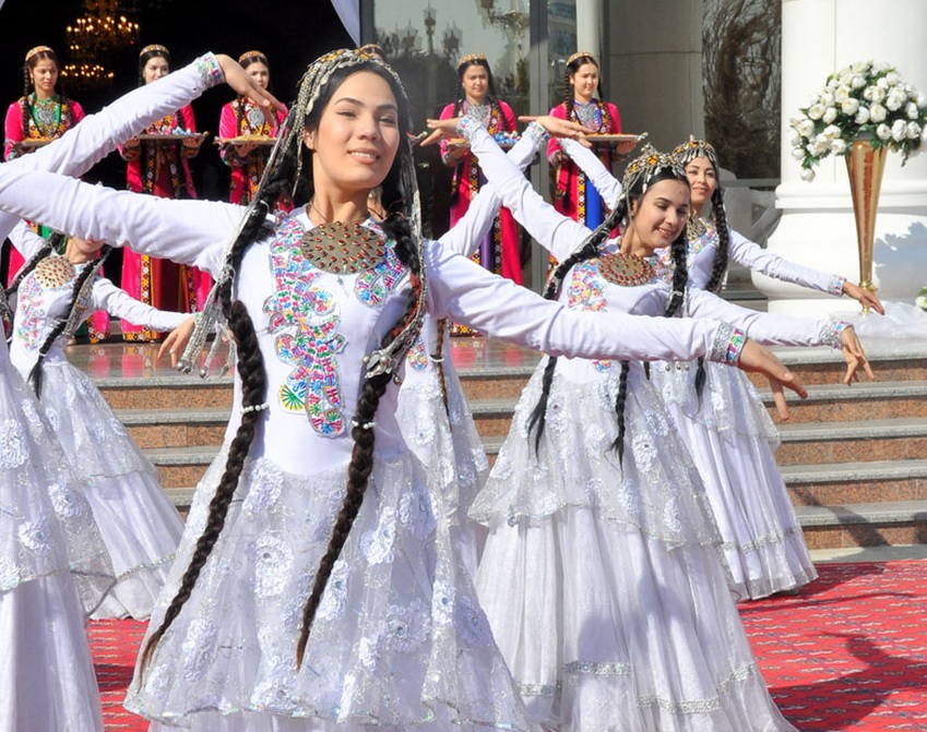 Türkmenistanyň Zenanlary Konsertleriň, Sergileriň, Bäsleşikleriň Baş Gahrymanlary Boldular