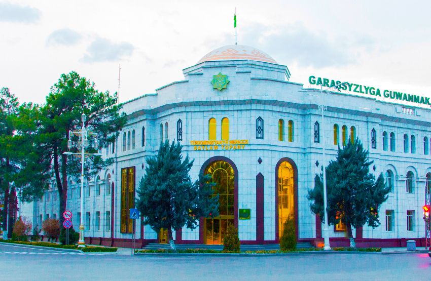 Türkmenistanda Saýlawlary we Sala Salşyklary Geçirmek Baradaky Merkezi Topar 21-nji Maýda Möhletinden Öň Çykyp Giden Deputatlaryň Ýerine Saýlawlary Geçirmäge Taýýarlanýar