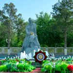 Türkmenistanyň Prezidenti Konstitusiýa we Magtymguly Pyragynyň Şygryýet Güni Mynasybetli Dabaralara Gatnaşdy Fotosuratlary