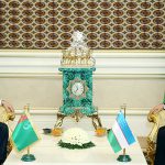 Awazada Türkmenistanyň we Özbegistanyň Prezidentleriniň Arasynda Gepleşikler Başlandy