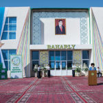 Ahal Welaýatynyň Baharly Etrabynda Demir Ýol Wokzalynyň Täze Binasy Guruldy