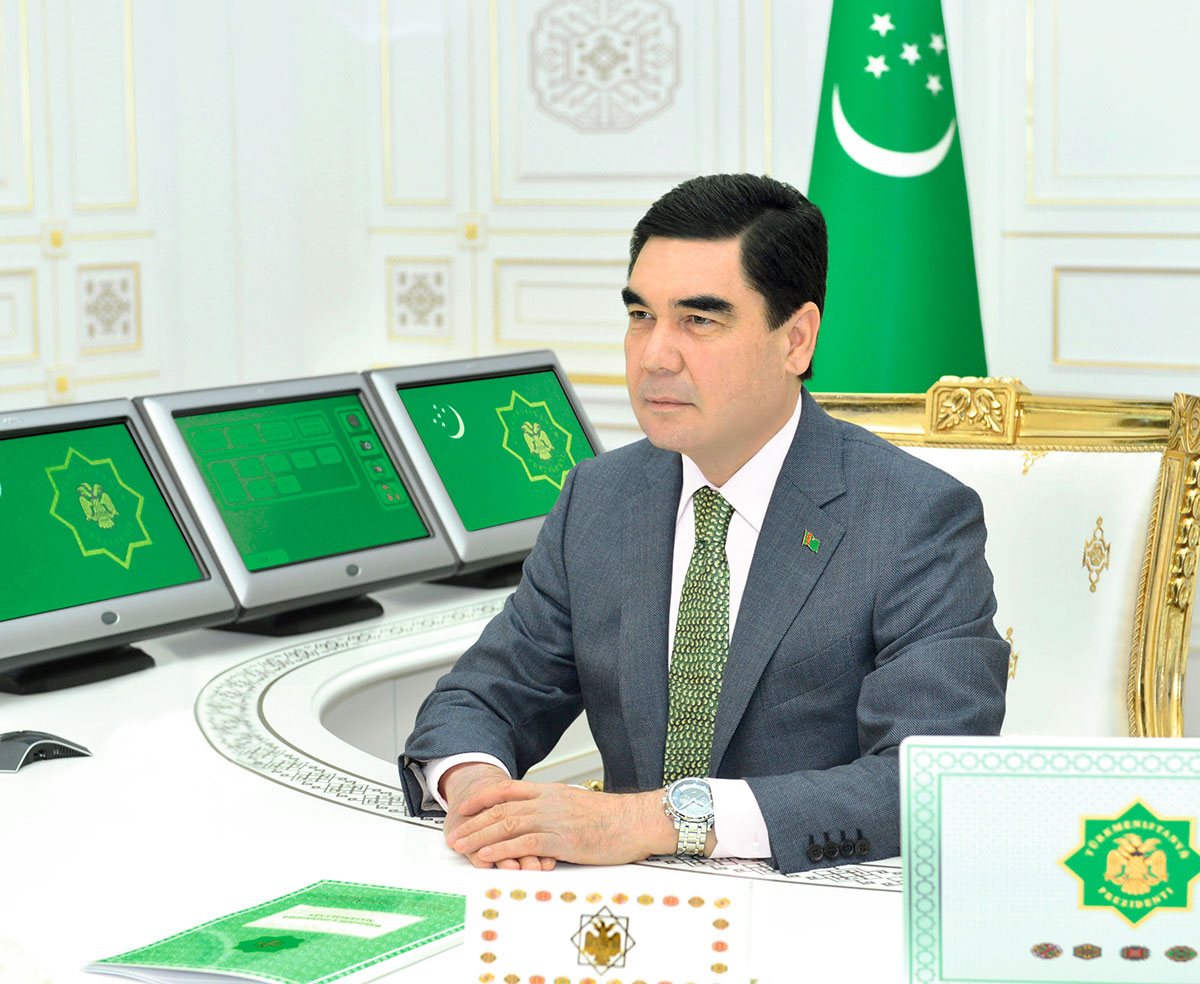 Türkmenistanyň Prezidenti Gurbanguly Berdimuhamedow Ministrler Kabinetiniň Başlygynyň gurluşyk we energetika ulgamlaryna gözegçilik edýän orunbasarynyň,